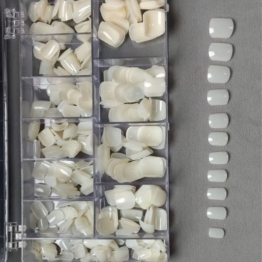 BOLT BEE-TOE NAIL TIPS